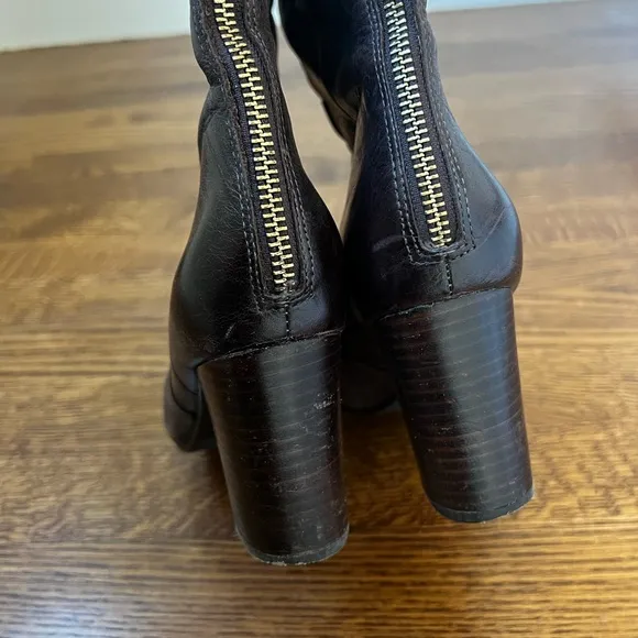 ISOLA Calla Brown Knee High Boots Tall Leather Classic Heel Distressed 6.5