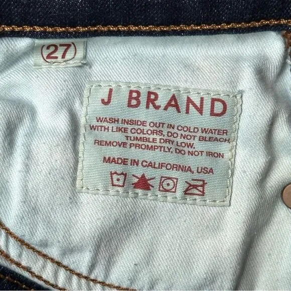 J Brand Martini Flare Jeans in Pure Size 27