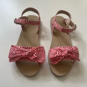 J. Crew Crewcuts Girls’ Umbrella Knot-Front Sandals