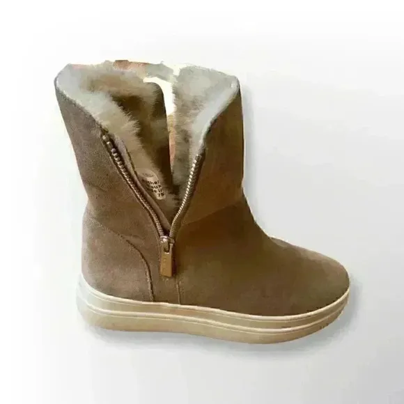J slides of New York tan leather boots with faux fur lining- size 7