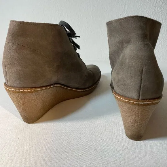 J.Crew MacAlister Tan Brown Suede Wedge Ankle Boots Womens Size 7 Lace up