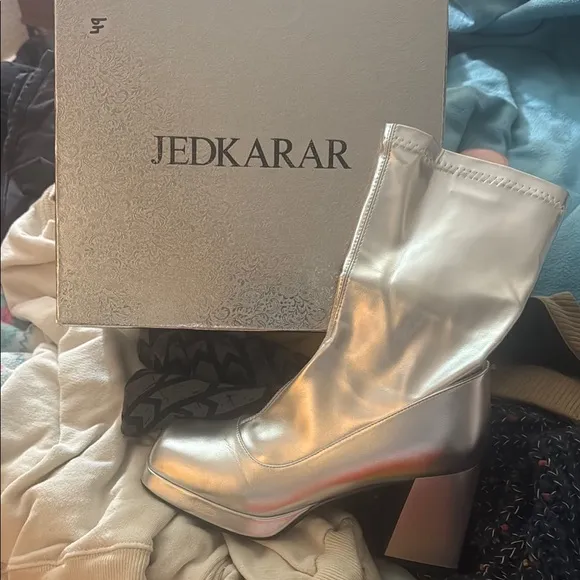 Jedkarar silver go go boot mid calf chunky heel size 9 NIB