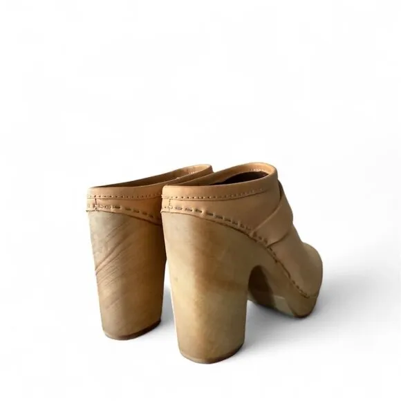 Jeffrey Campbell Clog Wood Platform Suede Nubuck Beige Clogs Womens shoes