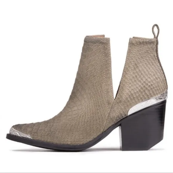 Jeffrey Campbell Cromwell Khaki Snake Ankle Booties Boots Size 6