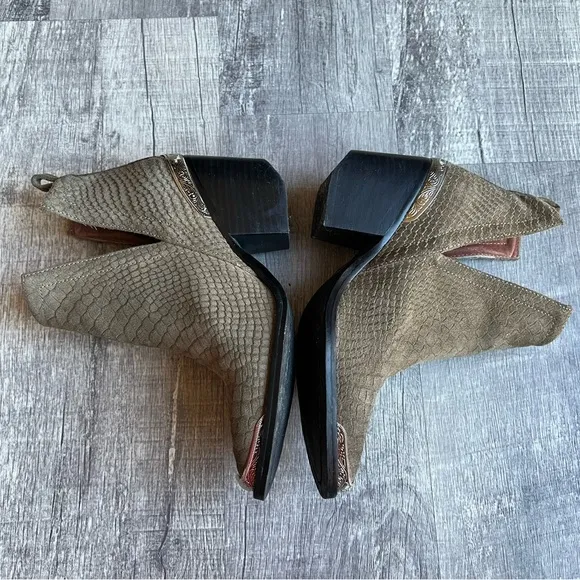 Jeffrey Campbell Cromwell Khaki Snake Ankle Booties Boots Size 6
