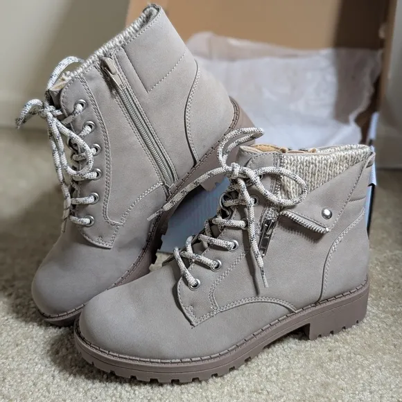 Jellypop Women's Memories Lace Up Stylish Gray Ankle Boots Size 8