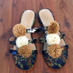 J McLaughlin Floral raffia pom-pom sandals navy tan size 8