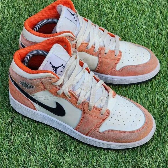 JORDAN 1 mid GS - Kids Suede Shoes - SIZE 6.5Y