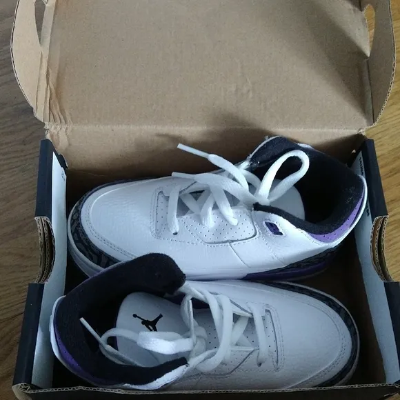 Jordan Athletic Kids White and Purple Sneakers