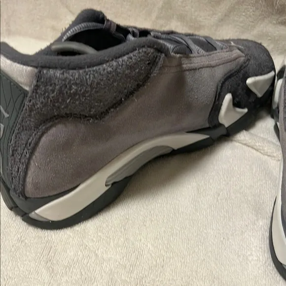 Jordan’s Nike Gray and Black Low-Top Sneakers with Comfort Design