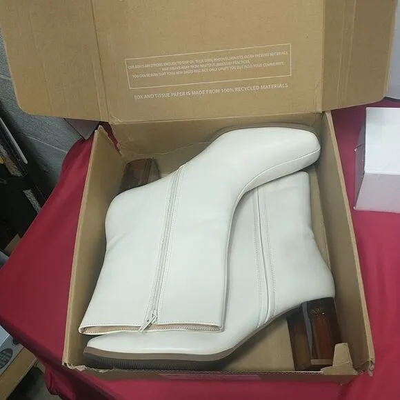 Journee Collection Womens SZ 12 Bone CLEARIE Ankle Boots .