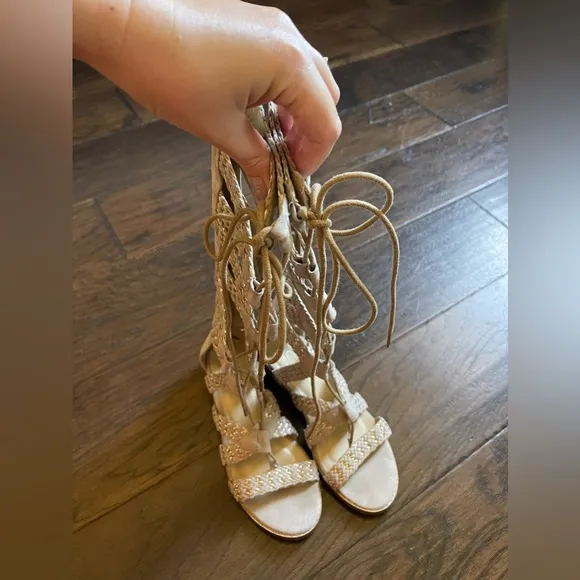 Joyfolie Gladiator Sandals girls size 5 youth, EUC