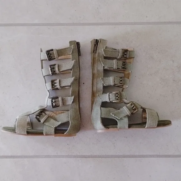 Joyfolie Olive Jayla Gladiator Sandals