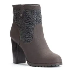 Juicy Contour Cable Knit High Heel Sweater Ankle Boots 7.5