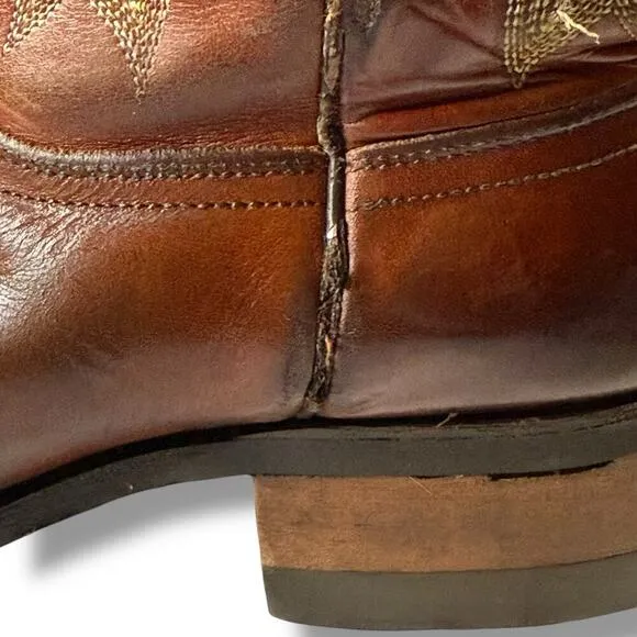 Justin Cowboy Boots Mens Brown Western Vibram Sole Oil Resistant Size 8D