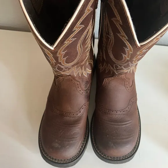 JUSTIN INJI WESTERN BOOTS - ROUND TOE Brown Leather Embroidered Size 9 cowboy