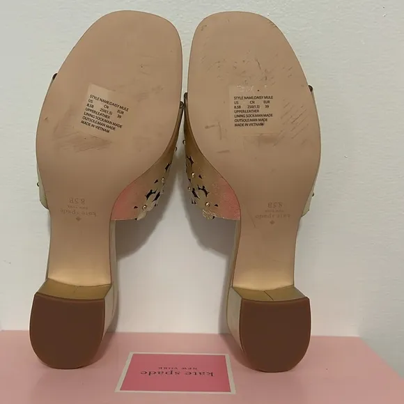 Kate Spade “Daisy” Mule NWT in metallic pale gold size 8 1/2