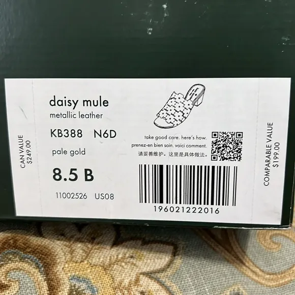 Kate Spade “Daisy” Mule NWT in metallic pale gold size 8 1/2