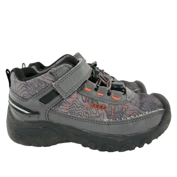 Keen boys boots size 10 outdoor reflective gray walking hiking gorpcore