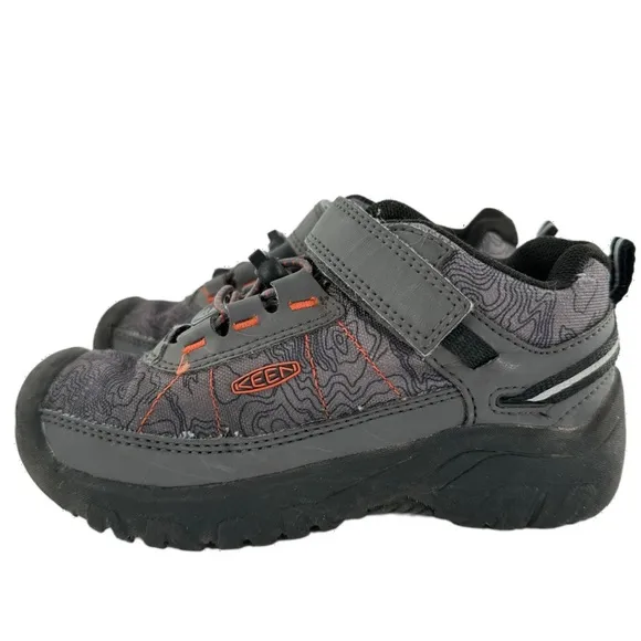 Keen boys boots size 10 outdoor reflective gray walking hiking gorpcore
