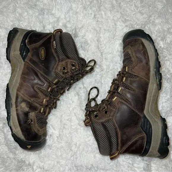 Keen Mens Hiking Boots Size 9.5