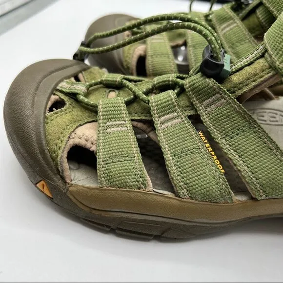 Keen Mens Newport H2 Sandals Green Washable Size 5