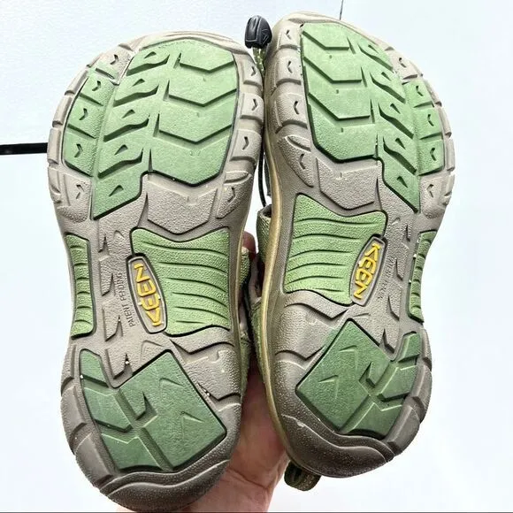 Keen Mens Newport H2 Sandals Green Washable Size 5