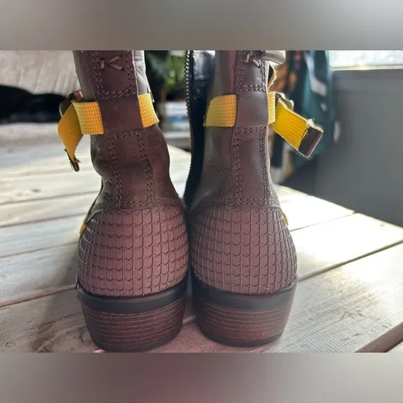 Keen | Morrison | Mid  | Zipper | Suede | Grey | Yellow  | Ankle Boot | 8