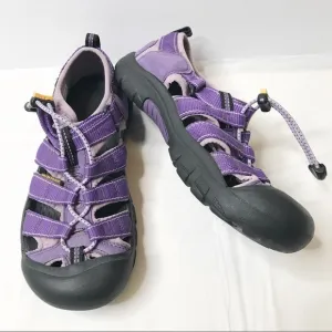 Keen Newport violet sandals youth sz 5