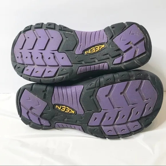 Keen Newport violet sandals youth sz 5
