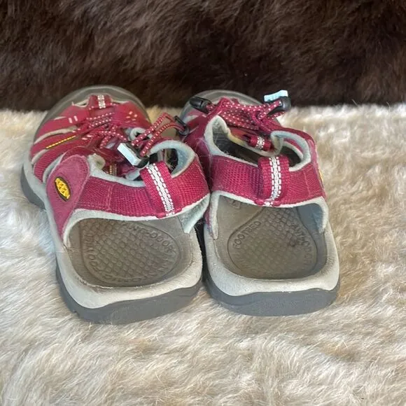 Keen sandals 7.5 (5050)