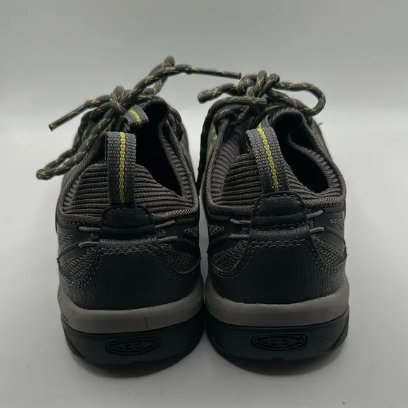 Keen Sz 7 1/2 Flint II GrayGreen Athletic Shoes Rugged Design