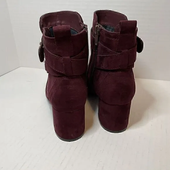 KELLY AND KATIE ANKLE BOOTS BURGUNDY SUEDE NAILHEAD ACCENTS 2.5&quot; HEEL SIZE 6