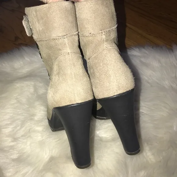Kelsi Dagger Rane suede lace up boots size 8.5‎