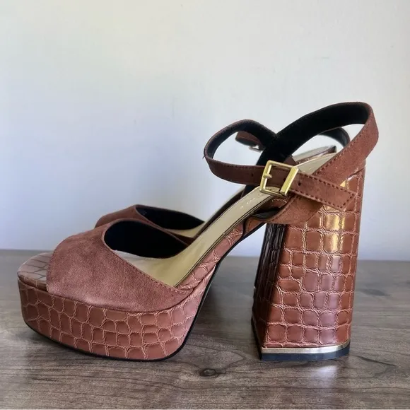 Kenneth Cole New York Dolly Women's Leather Platform Sandal Size 9.5 #B1674