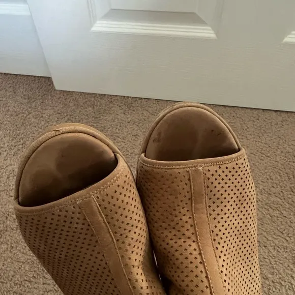 Kenneth Cole‎ sandals