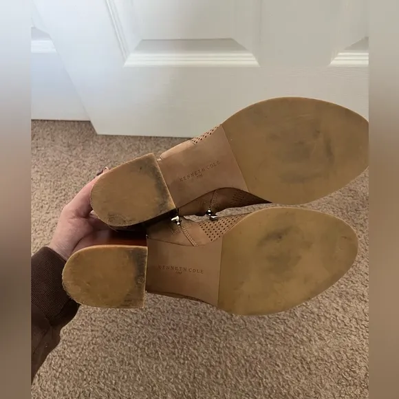 Kenneth Cole‎ sandals