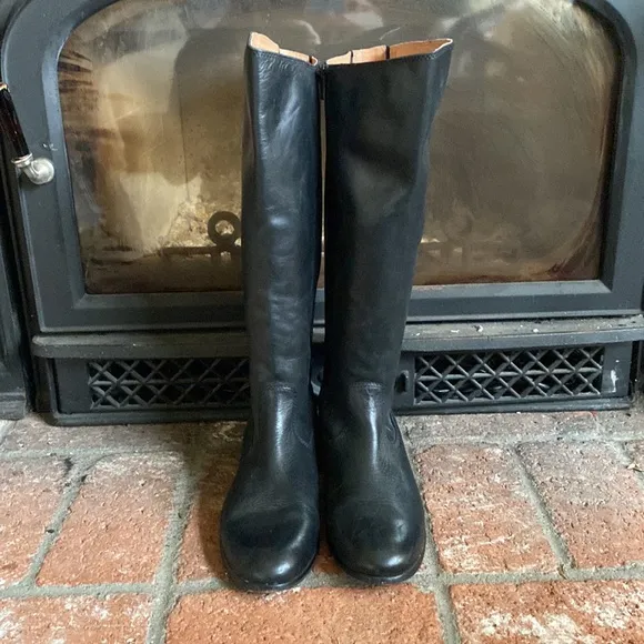 Kenneth Cole Tall Black Leather Boots SZ 7.5