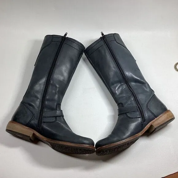 Kickers tall riding leather upper boots in Grey
