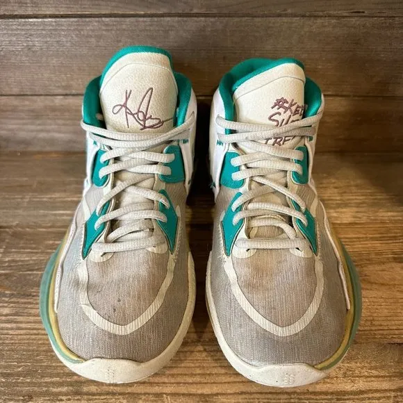 Kids Nike Kyrie 8 White Mid Athletic Basketball Shoes Sneakers Size 4.5 Y‎ GUC