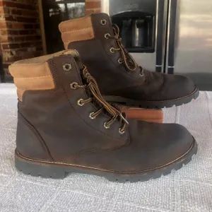 Kodiak Magog Leather Waterproof Work Boots Mens Size 11 Brown Utility Workwear