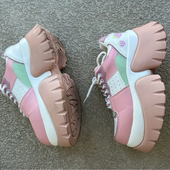 KOI Footwear strawberry Juice Trainers Size 7 massive platform dolly shoes