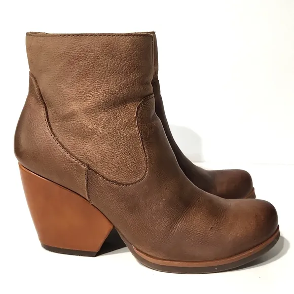 Kork-Ease Korks Patrina Leather Zip Up Ankle Boots Size 7.5 EUC!!