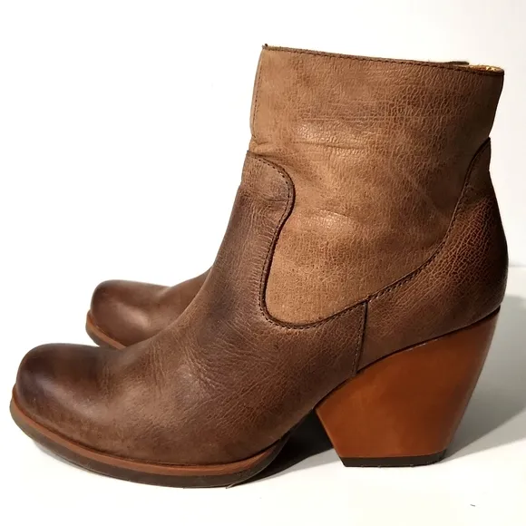 Kork-Ease Korks Patrina Leather Zip Up Ankle Boots Size 7.5 EUC!!