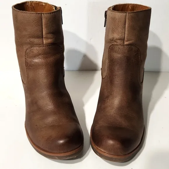 Kork-Ease Korks Patrina Leather Zip Up Ankle Boots Size 7.5 EUC!!