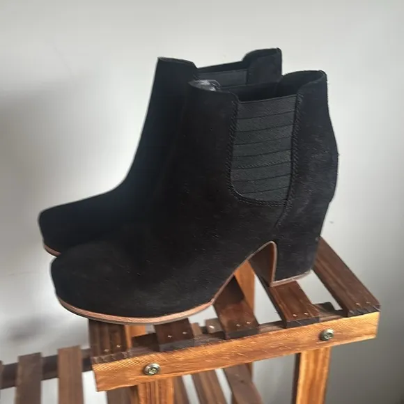 Kork Ease Shirome Black Suede Ankle Boots