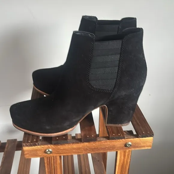 Kork Ease Shirome Black Suede Ankle Boots