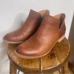Kork-Ease Size 7M Brown Leather Ankle Boots