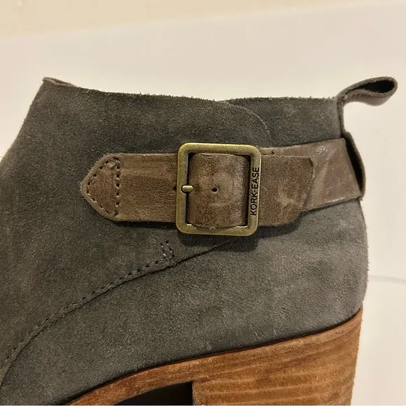 Korkease Mesa genuine leather suede grey ankle boots booties size 10 with buckle