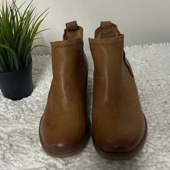 Korks by Kork-Ease Genuine Leather Tan Ankle Boots, 6.5 or 6 1/2